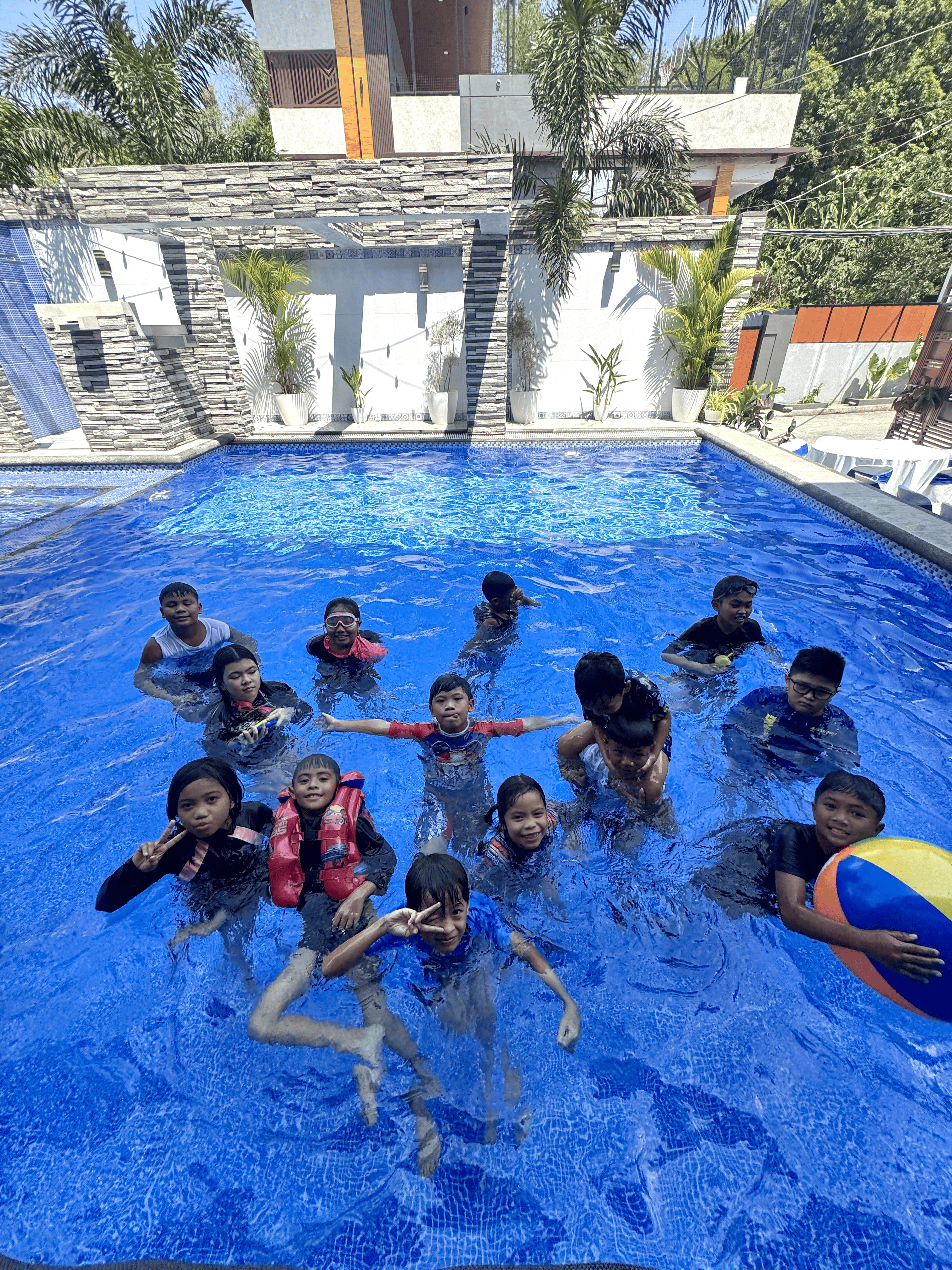 Pool 8